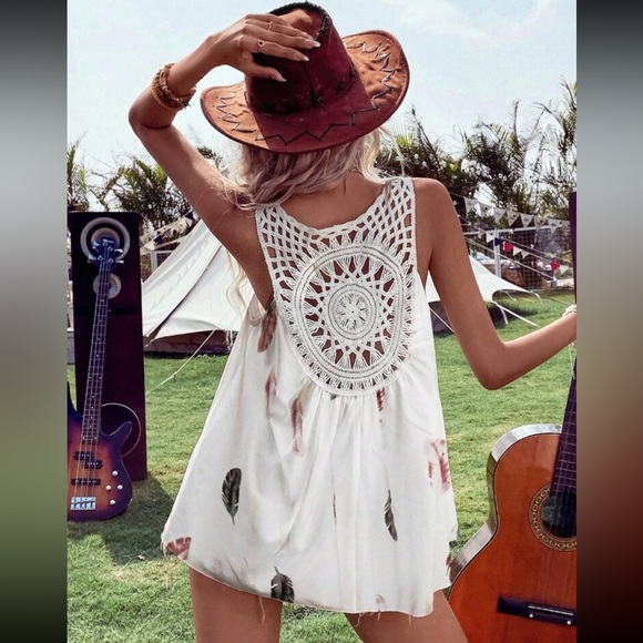 Boho feather print crochet back sleeveless top - Picture 7 of 8